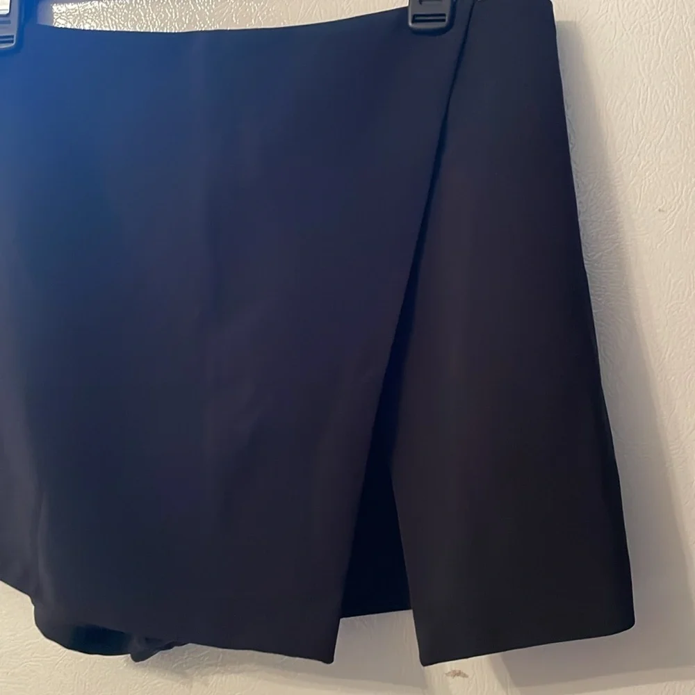 Decker‎ Large NWT Mixology Haley Skort Black